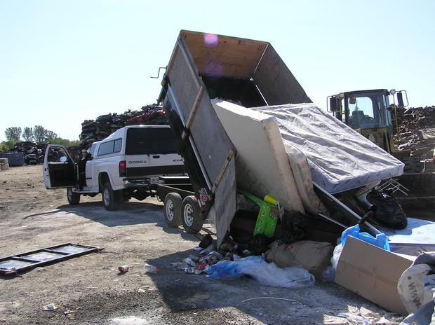 Junk Removal Guelph - 1-888-I AM JUNK